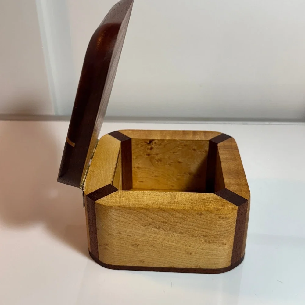 Wooden Keepsake Trinket Box Inlaid Wood Hinged Lid Decorative Storage‎ Jewelry
